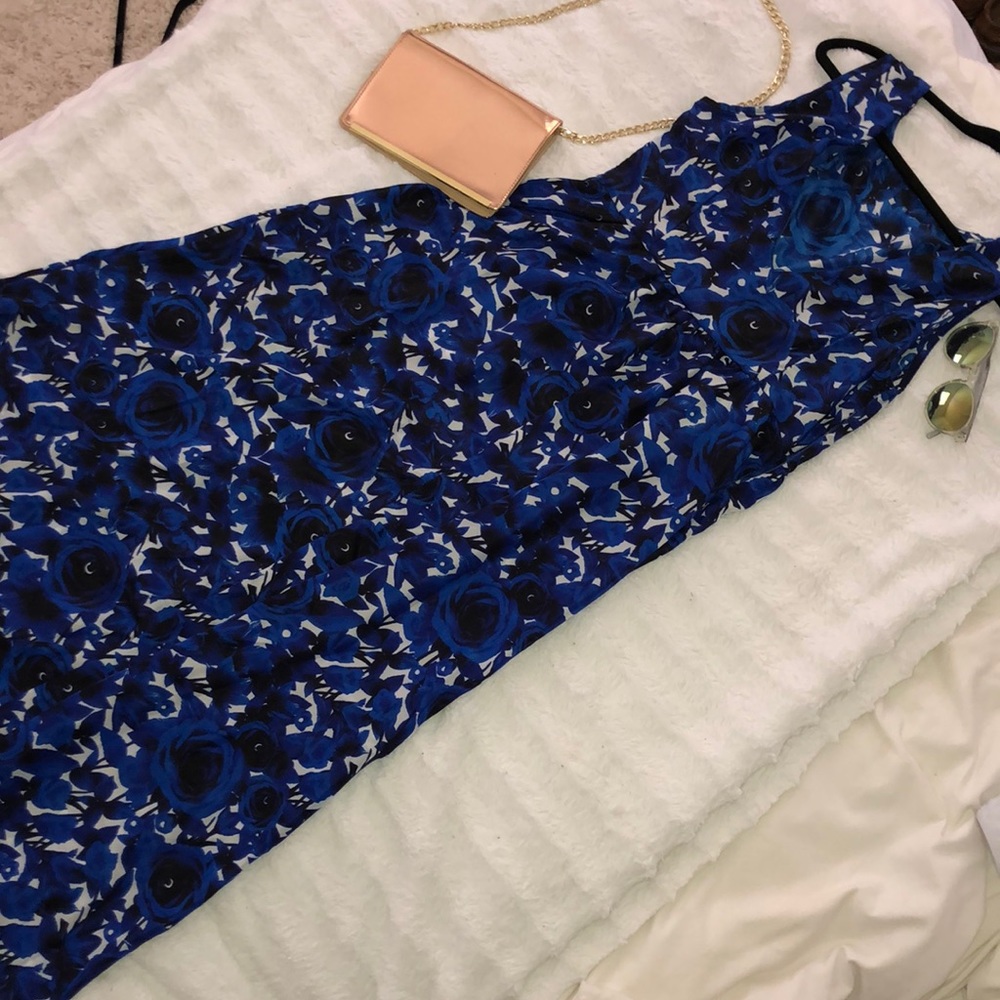 Blue maxi
